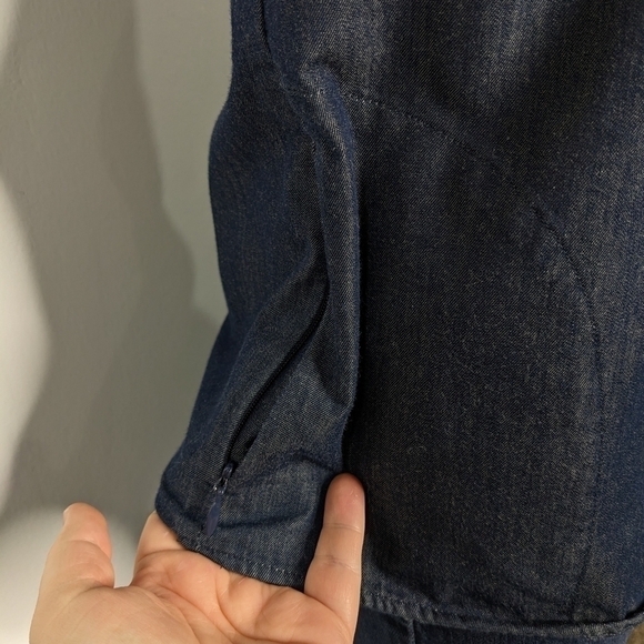 Toad & Co Wayfarer sleeveless blue faux denim v neck top M - Picture 5 of 8